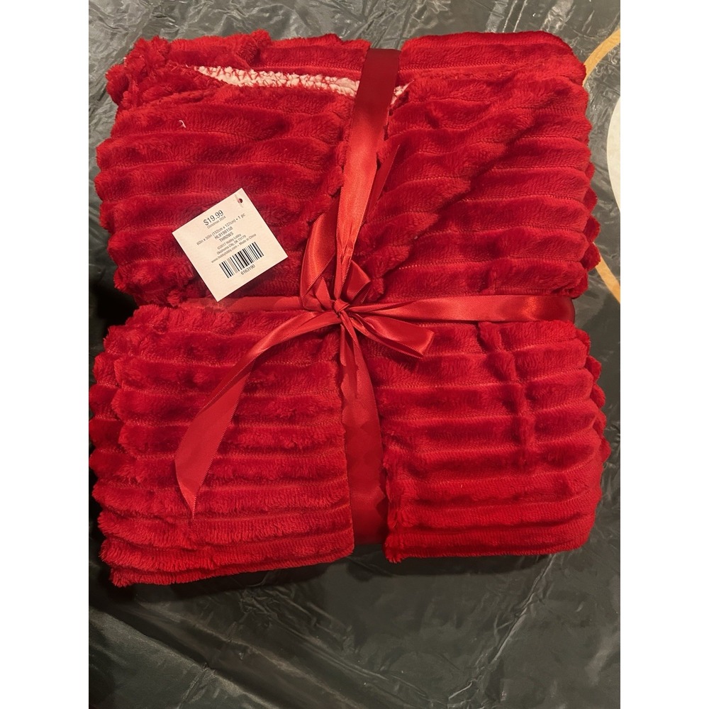Hobby Lobby Red Textured Blanket Fleece 60" x 50"